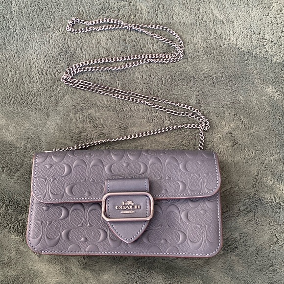 Morgan Crossbody in Embossed Signature Leather - Picture 5 of 10